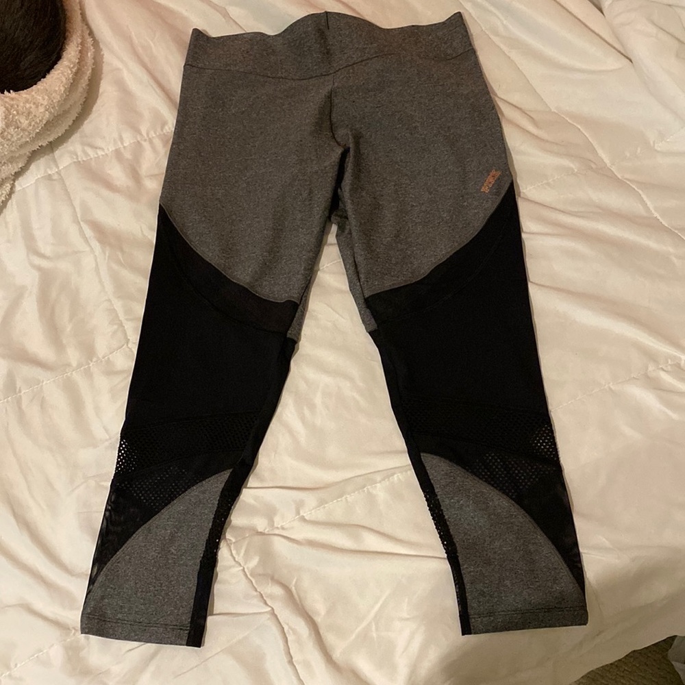 Pink victorias secret capri leggings size L
